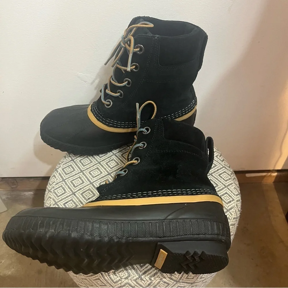 Sorel Cheyanne II Black Waterproof Winter Snow Duck Boot Youth Size 4